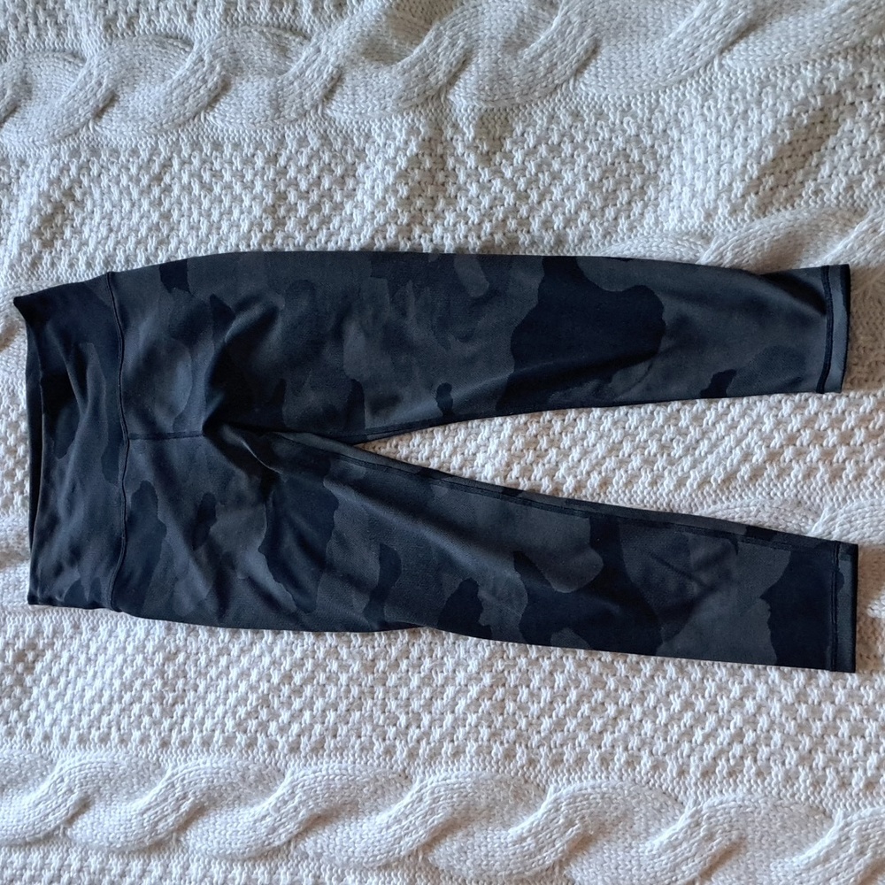 Offline by aerie 7/8 Camo Leggings